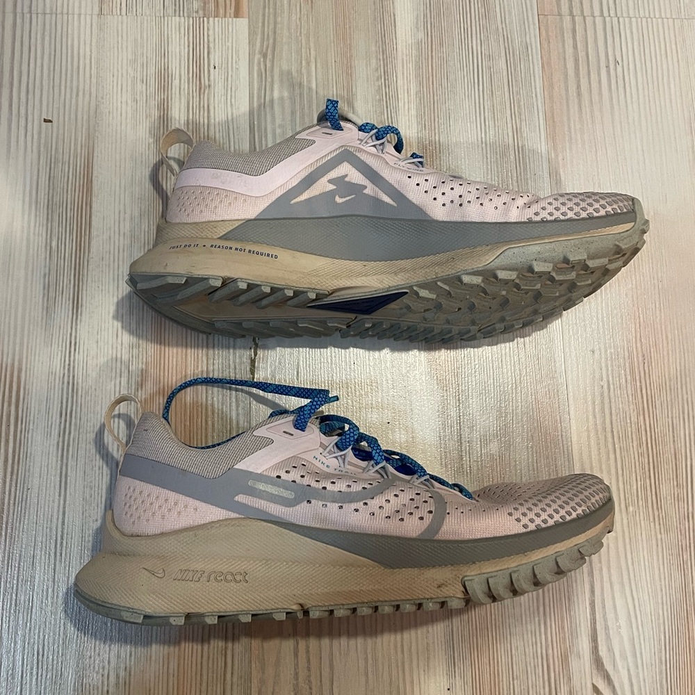 Nike Trail Pegasus Sneakers